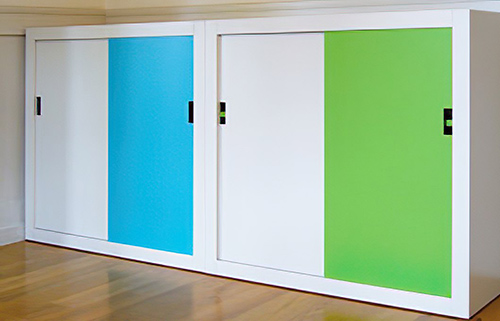 Abbildung 1 Abbildung Kindermöbel 02: Schrank mit Schiebetüren